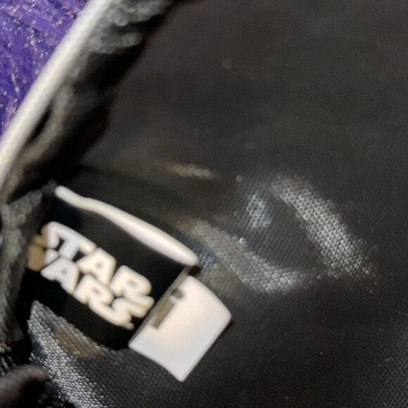 Star Wars Mandalorian baby Yoda makeup pouch - Picture 7 of 9